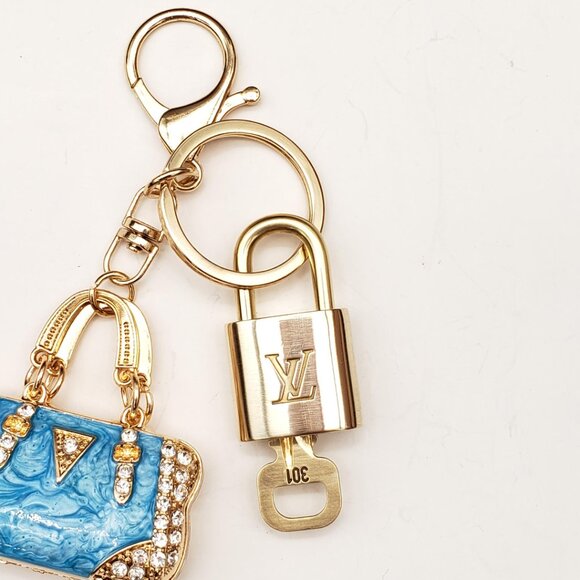 Authentic Louis Vuitton Lock & Key with unbranded Bagcharm, Keycharm, Keychain - Picture 6 of 8